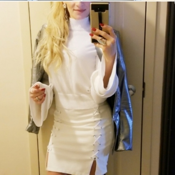 Lace detailed skirt - Picture 2 of 7